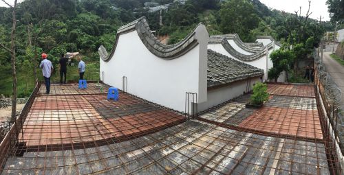 200平方米的違建將福道公園內的大圣廟包圍