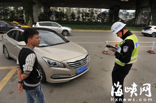 福州交警整治火車站周邊違法 9月至今已查超2萬起
