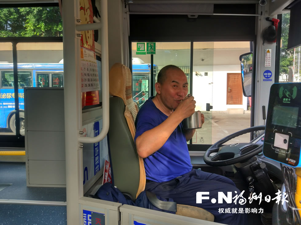 “高辛”卻難高薪 福州公交“司機荒”缺口近三千