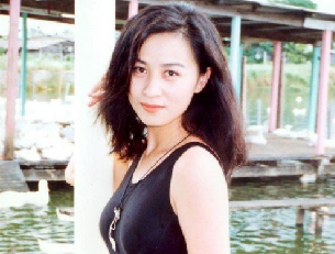 劉嘉玲18歲少女照